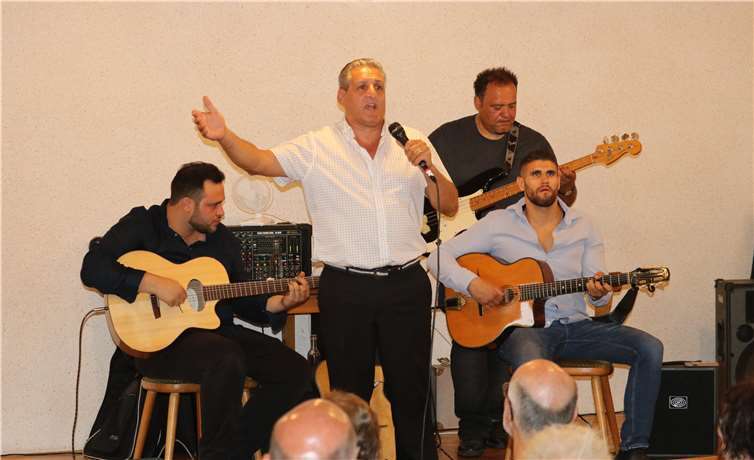 Bodenständig, nahbar trotz ihres einzigartigen Talents: Die Reinhardts beeindruckten die Menschen in Arft in vielerlei Hinsicht.