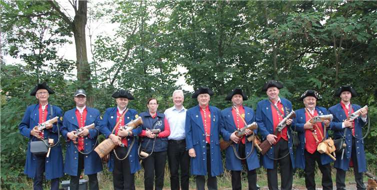 Böllerschützen aus dem Nassauer Land des Schützenvereins 1973 Netzbach mit Frank Puchtler. Fotos: MFU