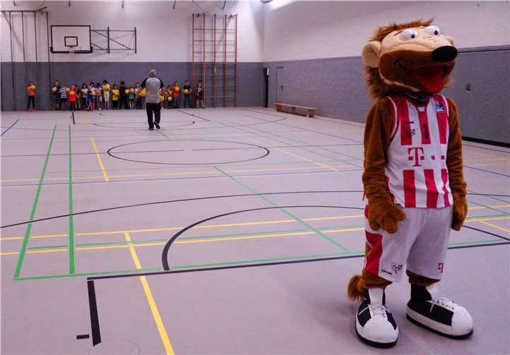 Bonni fungierte als Co-Trainer.