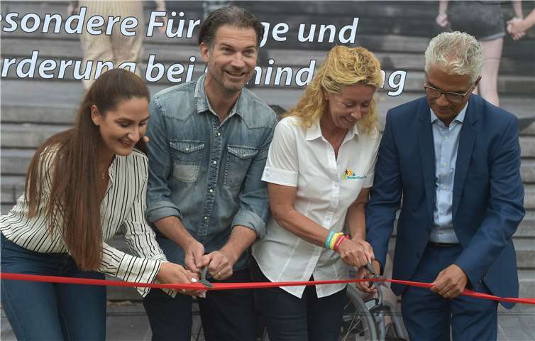 Bonns Oberbürgermeister Ashok Sridharan ließ es sich nicht nehmen, die Fotoausstellung persönlich zu eröffnen.Copyright:WH-S