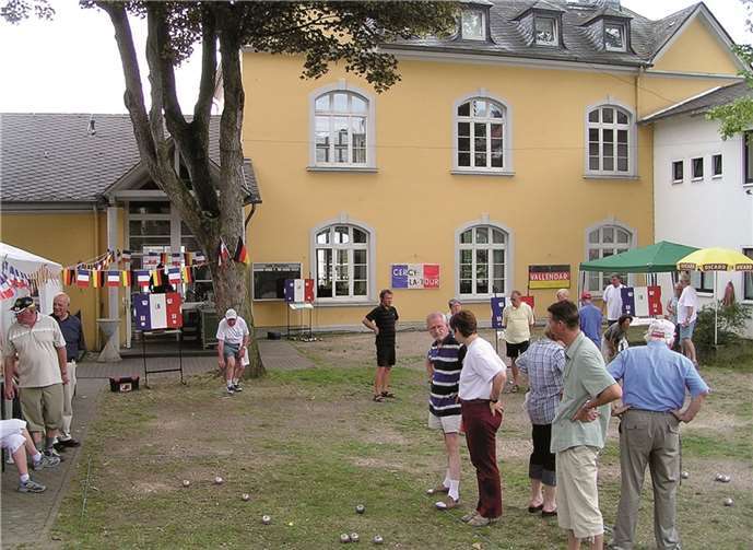 Boule im Pfarrhof Marienburg.