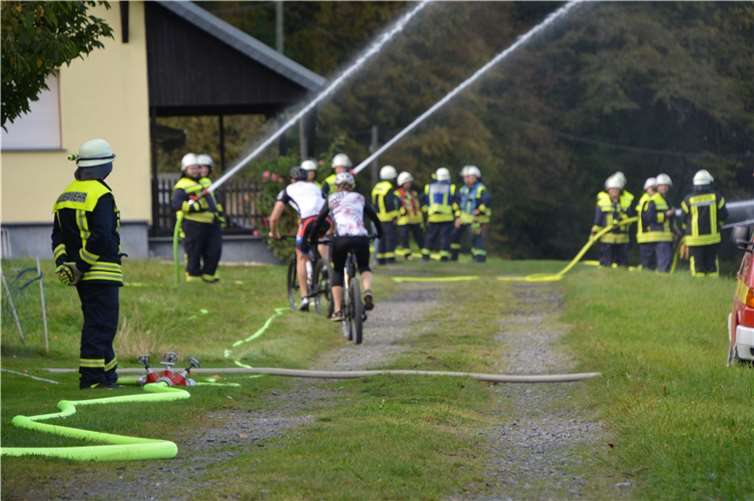 Brandbekämpfung wird trainiert.