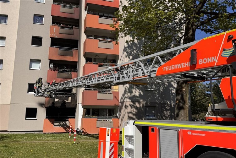 Brandeinsatz am Chemnitzer Weg in Bonn. 
