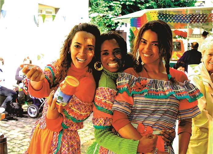 Brasilianische Sambastimmung erwartet die Gäste am 21. Juni Münstermaifeld. Der Erlös kommt einem Projekt in Brasilien zugute. privat