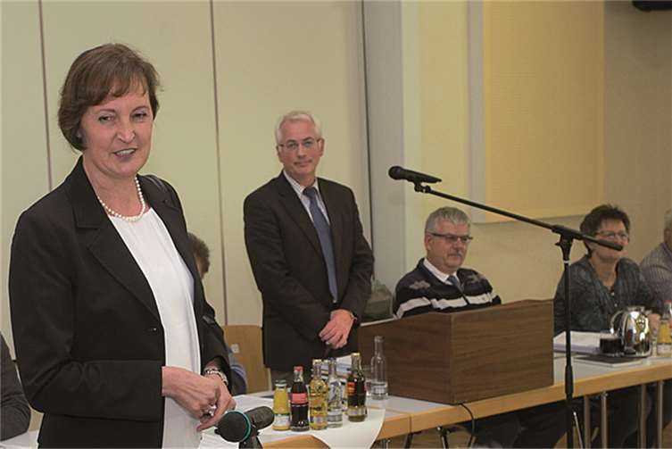 Brigit Klein stellte sich dem Verbandsgemeinderat vor.
