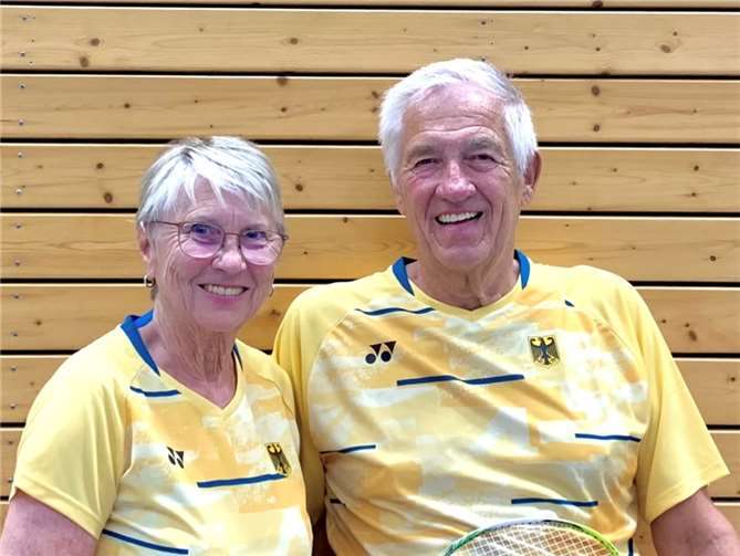 Brigitte und Dieter Prax freuten sich vor der Abreise auf die EM.  Foto: SV Unkel