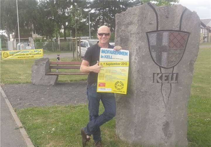 Brings Schlagzeuger Christian Blüm beim Vorabbesuch in Kell.HW