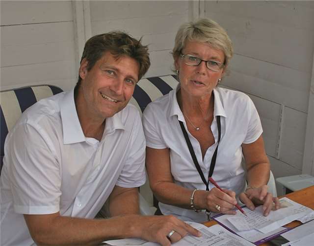 Britta Wortmann-Neudeck hat ein Problem und findet gemeinsam mit Carsten Krumm die Lösung. TER