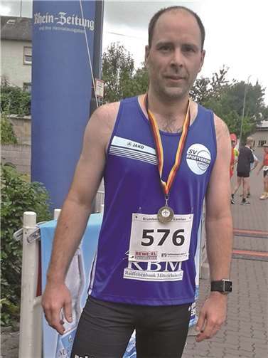 Brohlbachtallauf Gamlen: Ralf Schüller, 5. beim Halbmarathon, AK40.privat