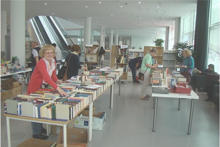 Bücherflohmarkt in der Stadtbibliothek Koblenz