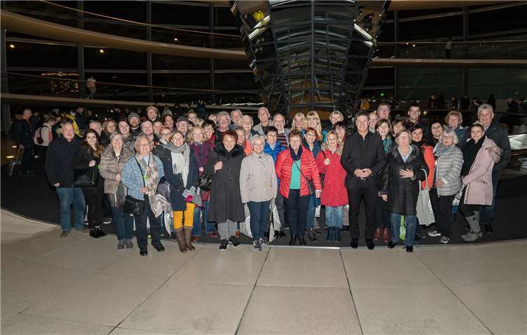 Bürgerinnen und Bürger aus dem Wahlkreis 199 besuchten den Deutschen Bundestag.Foto: Horst-Dieter Kämpfer