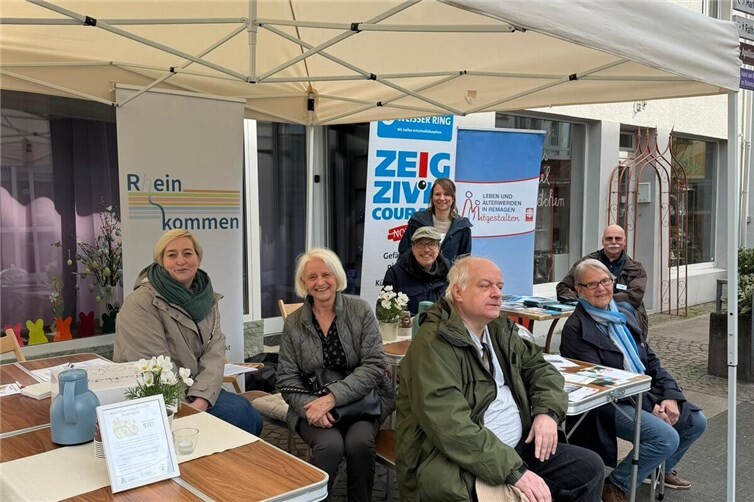 Bürgerinnen und Bürger nahmen das Angebot gerne an.