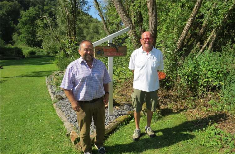 Bürgermeister Alfred Schomisch erkundigte sich vor Ort über die Morswiesener Weiher. privat