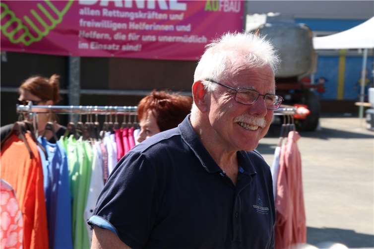 Bürgermeister Alfred Sebastian ist von der Aktion begeistert.