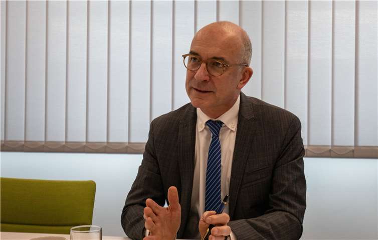 Bürgermeister Bert Spilles resümiert das Jahr und gibt einen Ausblick auf die kommenden Aufgaben.Foto: CEW