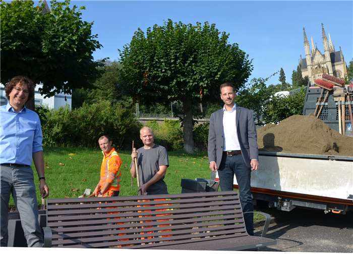 Bürgermeister Björn Ingendahl und Wirtschaftsförderer Marc Bors waren zufrieden mit den Umbauarbeiten. Foto: privat