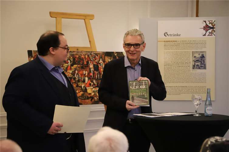 Bürgermeister Claus Peitz begrüßte zahlreiche Gäste. Fotos: WAMFO.DE