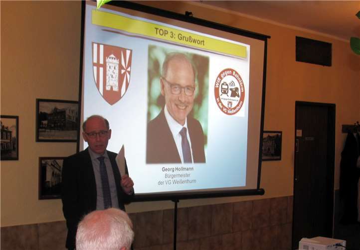 Bürgermeister Georg Hollmann lobte in seiner Ansprache das Engagement der Bürgerinitiative.