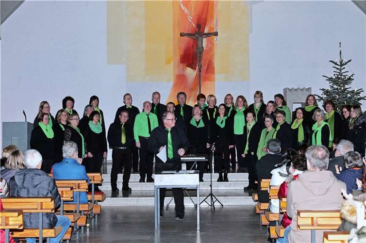 Bürgermeister Guido Nisius als Chorleiter des Gospelchores CHORios.  Foto:Werner Dreschers