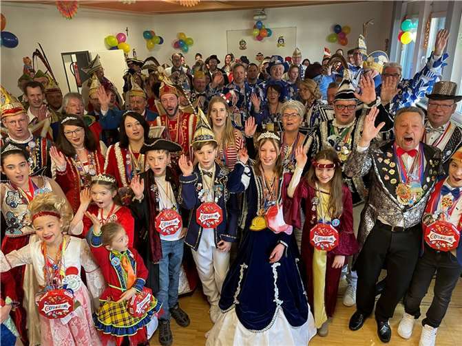 Bürgermeister Hans-Werner Breithausen hatte der Tradition folgend wieder alle Prinzenpaare zum Empfang in das Rathaus nach Waldbreitbach eingeladen. Fotos: VG Rengsdorf-Waldbreitbach