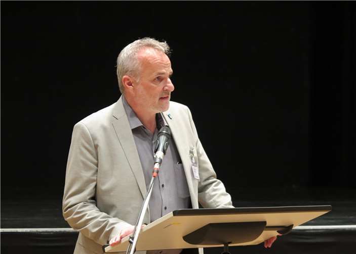 Bürgermeister Jörg Schmidt dankte den zahlreich erschienenen Teilnehmern für die konstruktiven Gespräche und vielen Anregungen. Foto: Gemeinde Wachtberg/mm