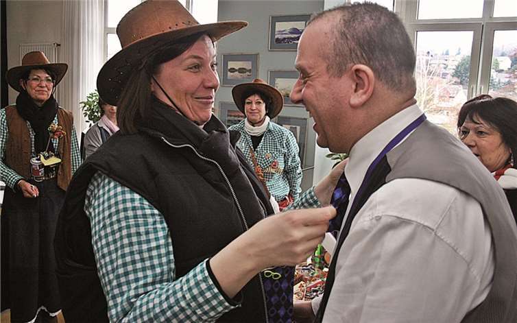 Bürgermeister Johannes Bell wurde vor Ort degradiert.