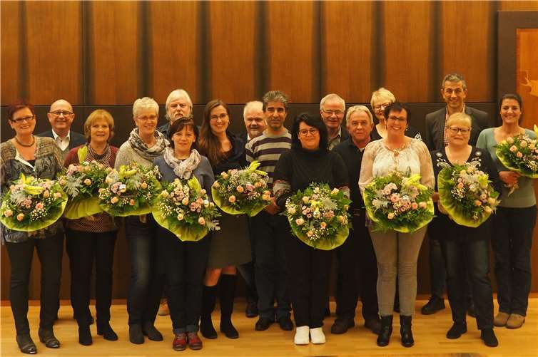 Bürgermeister Kessler hatte Dienstjubilare und Geburtstagskinder des Jahres 2018 in den großen Rathaussaal geladen. Stadt Bendorf am Rhein