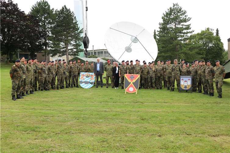 Bürgermeister Ludger Banken dankte der Bundeswehr für ihren Einsatz in der heißen Phase der Flutkatastrophe mit seinem Besuch am 19. August 2021 in der Tomburg-Kaserne.Foto: Bundeswehr