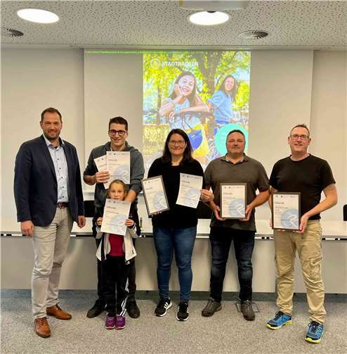 Bürgermeister Manuel Seiler freute sich, dass viele Bürgerinnen und Bürger am Stadtradeln teilnahmen und gemeinsam Co² für die Umwelt einsparten. Quelle: VG Dierdorf