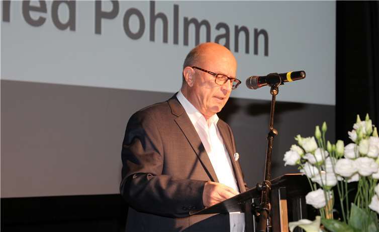 Bürgermeister Michael Kessler bei seiner Ansprache.