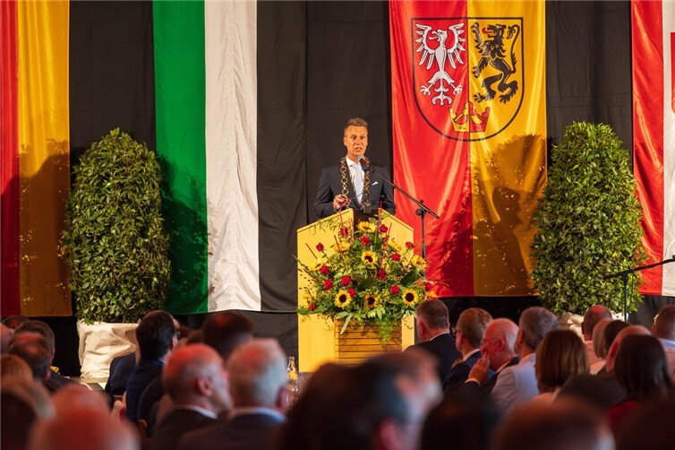 Bürgermeister Pascal Rowald bei seiner Antrittsrede.