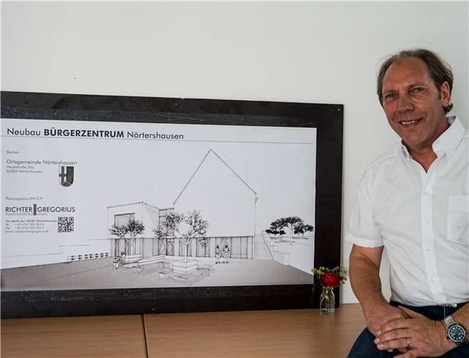 Bürgermeister Paul Kreber ist stolz über das erreichte Ziel.