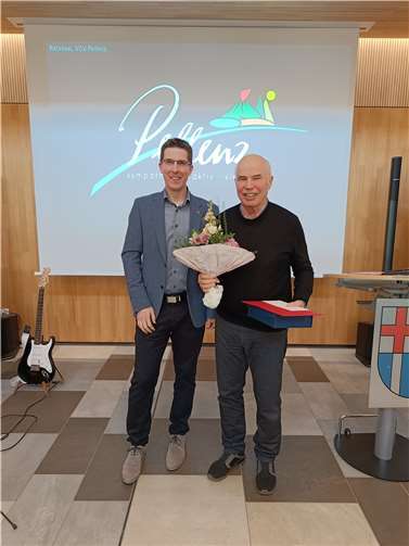 Bürgermeister Sebastian Busch mit Alfred Keller (v.l.n.r.). Foto: Katrin Keller