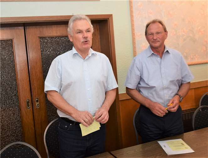 Bürgermeister Stefan Raetz und Ortsvorsteher Kurt Brozio stellten sich den Fragen der Oberdreeser Bürger.