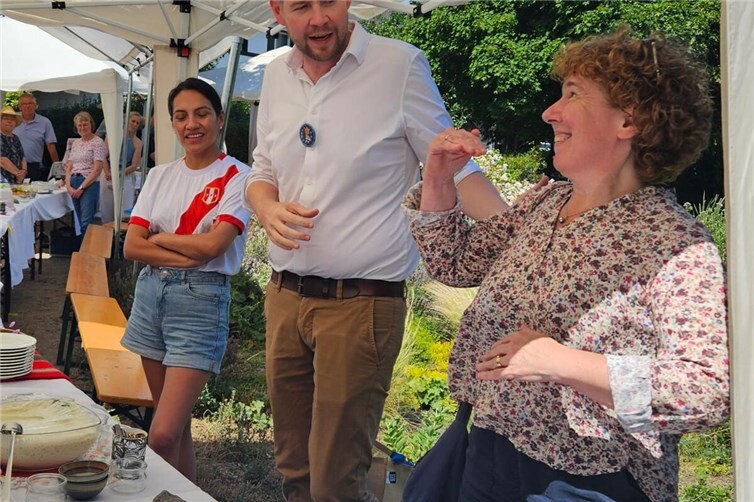 Erstes Treffen öffnet die Herzen


