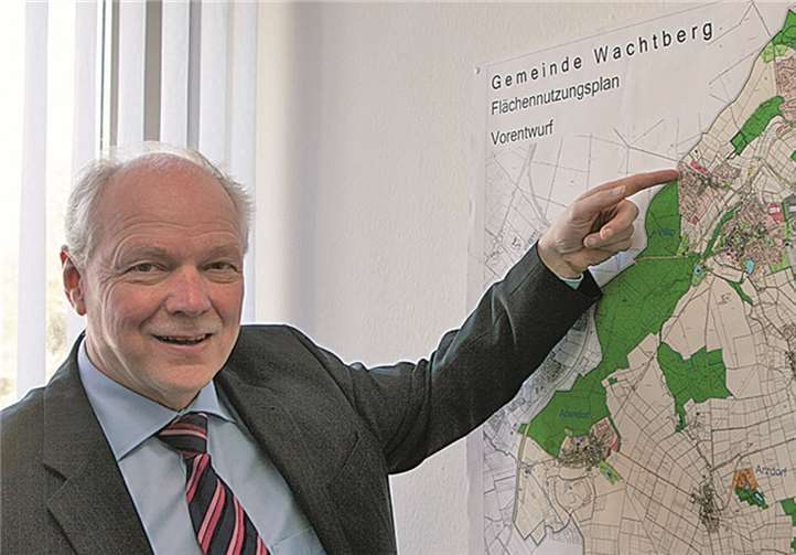 Bürgermeister Theo Hüffel präsentierte jetzt einen Kompromissvorschlag für die Beratungen über die Neuaufstellung des Flächennutzungsplanes für die Gemeinde Wachtberg. -VJ-