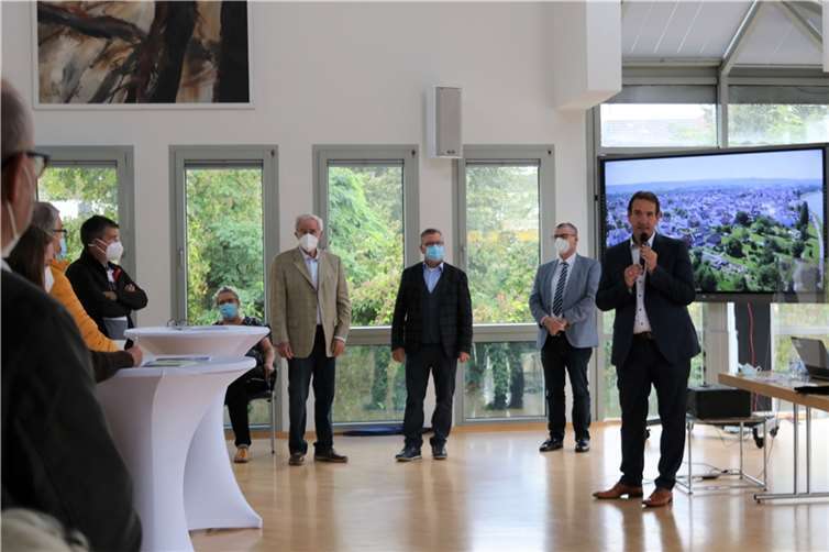 Bürgermeister Thomas Przybylla beider Begrüßung der Gäste. Fotos: VG Weißenthurm