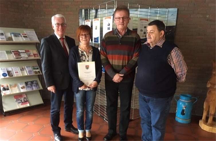 Bürgermeister Volker Mendel, Petra Lüßem, Büroleiter Wolfgang Müller, Personalratsvorsitzender Dirk Herra.privat