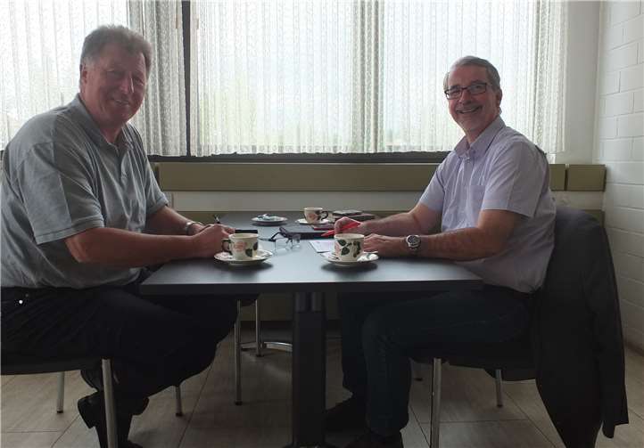 Bürgermeister der Verbandsgemeinde Dierdorf, Horst Rasbach und Landtagsabgeordneter Sven Lefkowitz im Büro der Verbandsgemeinde.Foto: privat