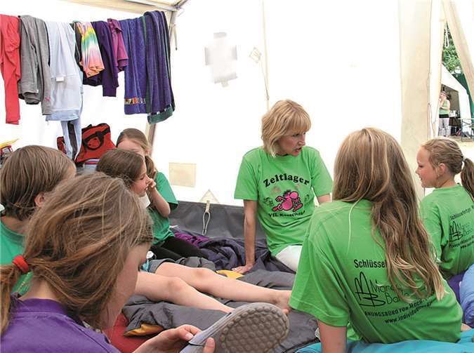 Bürgermeisterin Marie-Theres Hammes-Rosenstein stand den Kindern gerne Rede und Antwort.privat