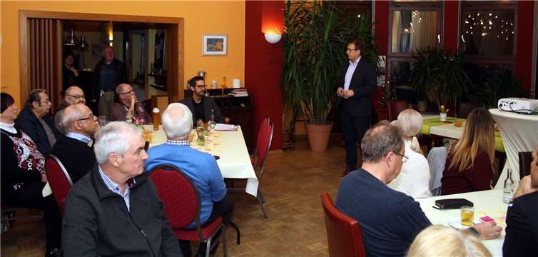 Bürgermeisterkandidat Joachim Plitzko bei der ersten Ideenbörse.Foto: privat