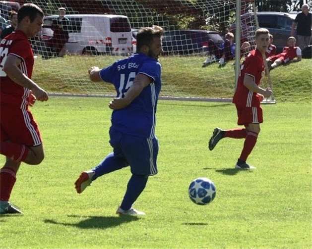 Bujar Xhakalija versuchte immer wieder, Struktur ins Spiel der SG Elztal zu bringen.