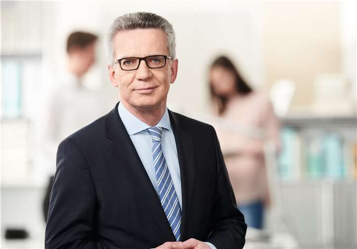 Bundesinnenminister Thomas de Maizière wird im Rheinhotel „Vier Jahreszeiten“ in Bad Breisig sprechen.privat
