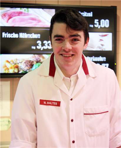 Bundespräsident Frank-Walter Steinmeier überreichte Marcel Baltes seinen Meisterbrief. -AB-