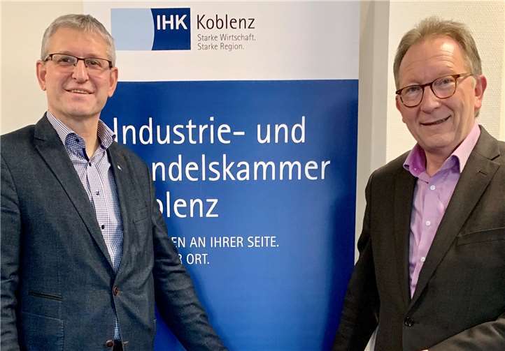 Bundestagsabgeordneter Erwin Rüddel (rechts) traf sich zu einem interessanten und informativen Gesprächsaustausch mit dem neuen IHK-Regionalgeschäftsführer Martin Neudecker.Foto: privat