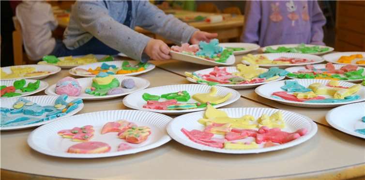 Bunte Figuren aus Salzteig wurden gestaltet.Foto: privat