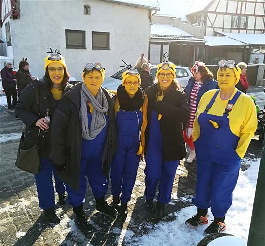 Bunte Möhnengruppe 2018.