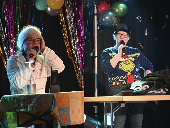 Buntes Programm bei der Sitzung der Holzweiler Möhnen.Fotos: privat