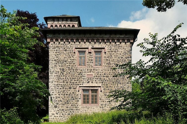 Burgturm auf dem Aremberg