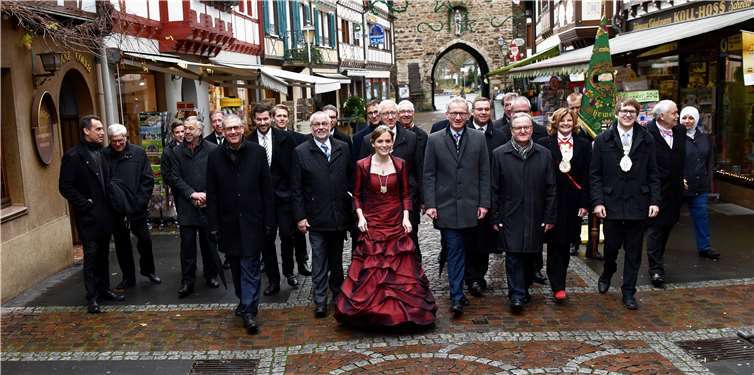 Burgundia Annika Schooß und Hutenmeister Jochen Ulrich spielten eine entscheidende Rolle beim Hutenfest. Detlef Fix